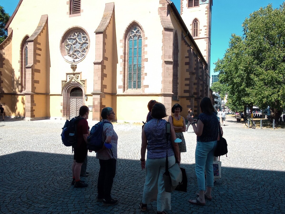 Leonhardskirche - Ort der Vesperkirche am Rand des Rotlichtviertels